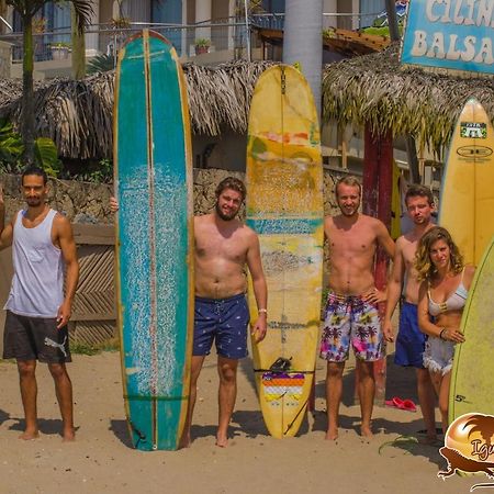 Iguana Beach House Hostel Montanita Luaran gambar