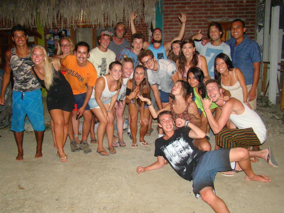 Iguana Beach House Hostel Montanita Luaran gambar