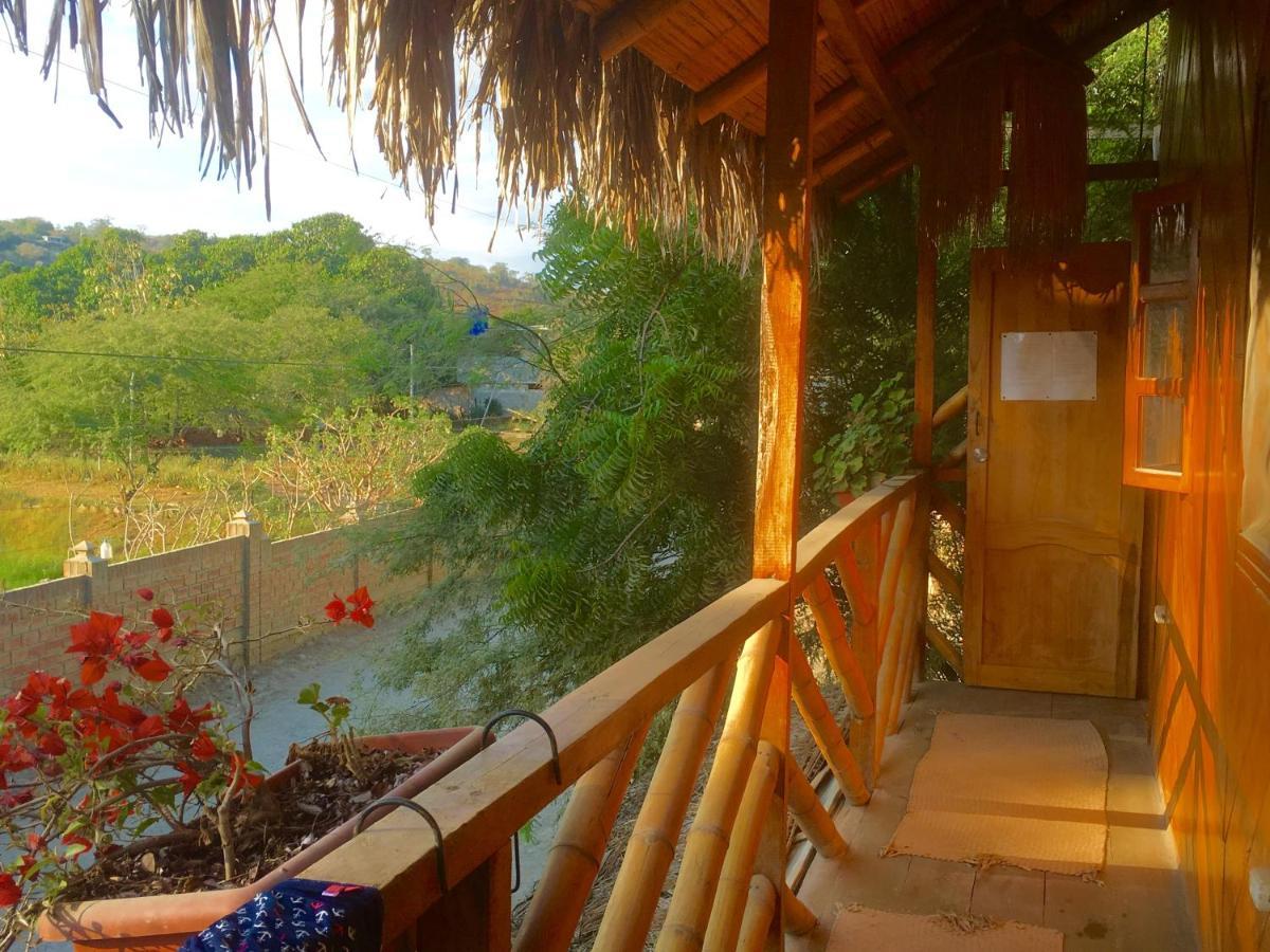 Iguana Beach House Hostel Montanita Luaran gambar