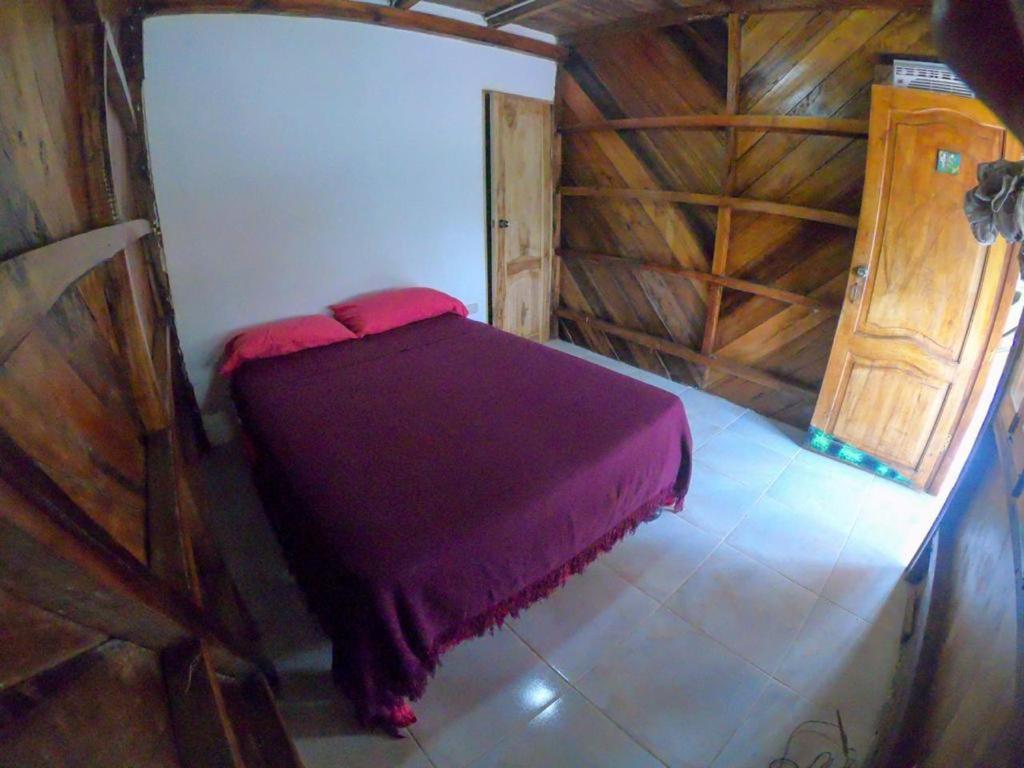 Iguana Beach House Hostel Montanita Luaran gambar