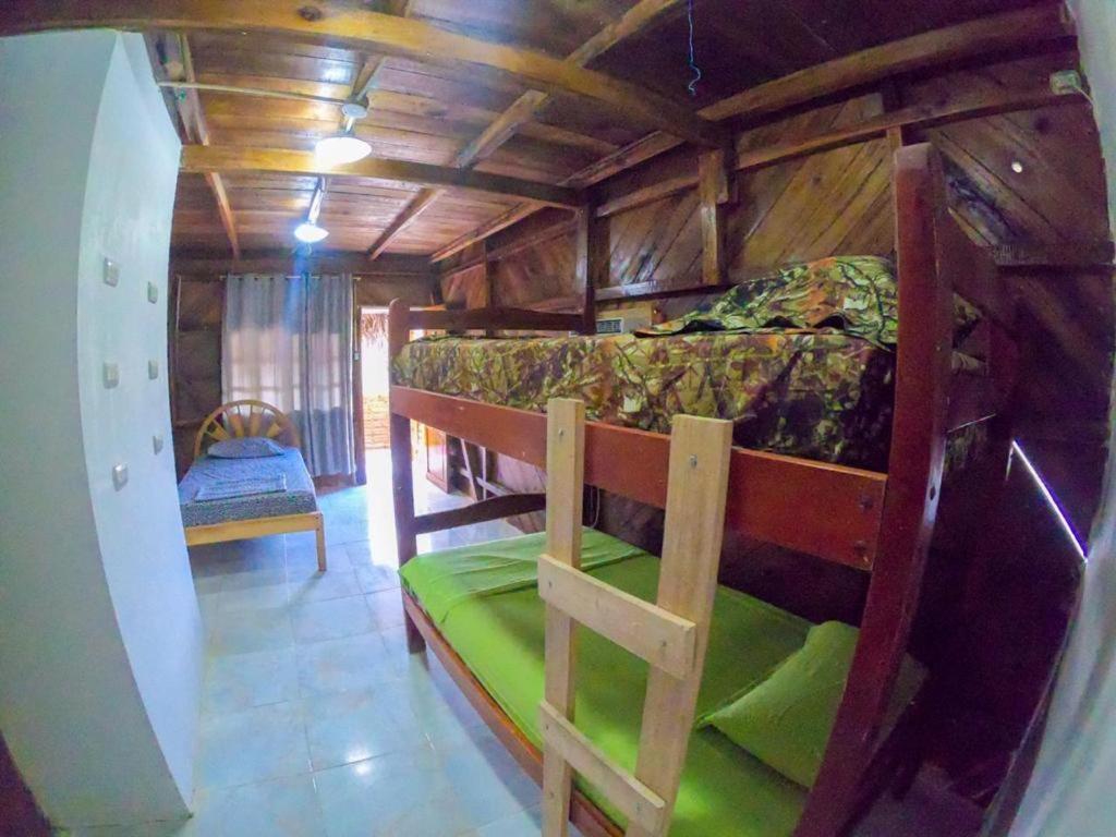 Iguana Beach House Hostel Montanita Luaran gambar